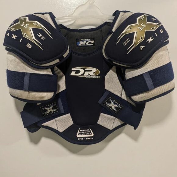 Ferland Sr Small hockey shoulder pads - Picture 1 of 5